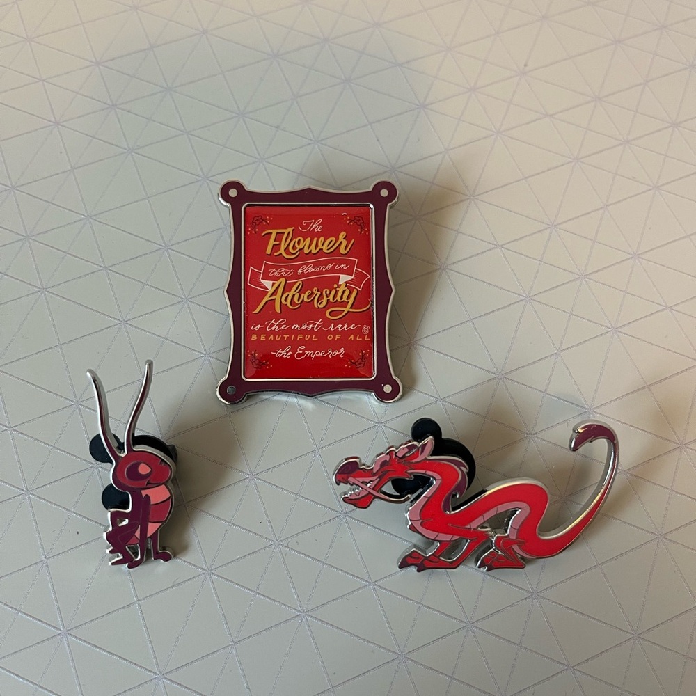 Disney Wisdom Pin Collection - Mulan 2/12